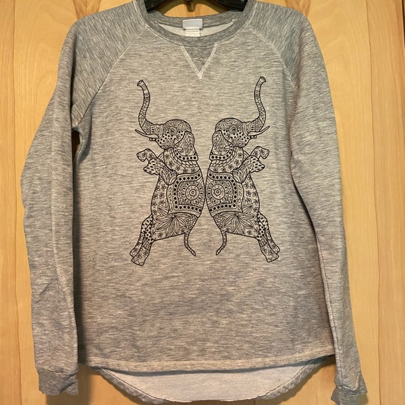 Juniors medium grey elephant sweater - Picture 1 of 3